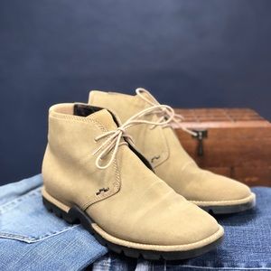 Cole Haan waterproof Chukka tan suede, fall bootie